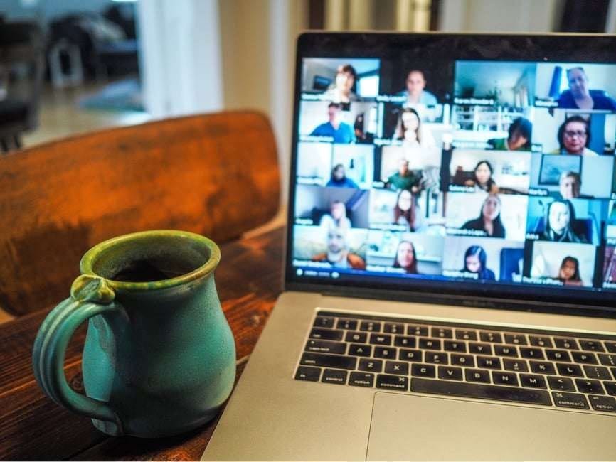 Hybrides Arbeiten und digitale Lernangebote